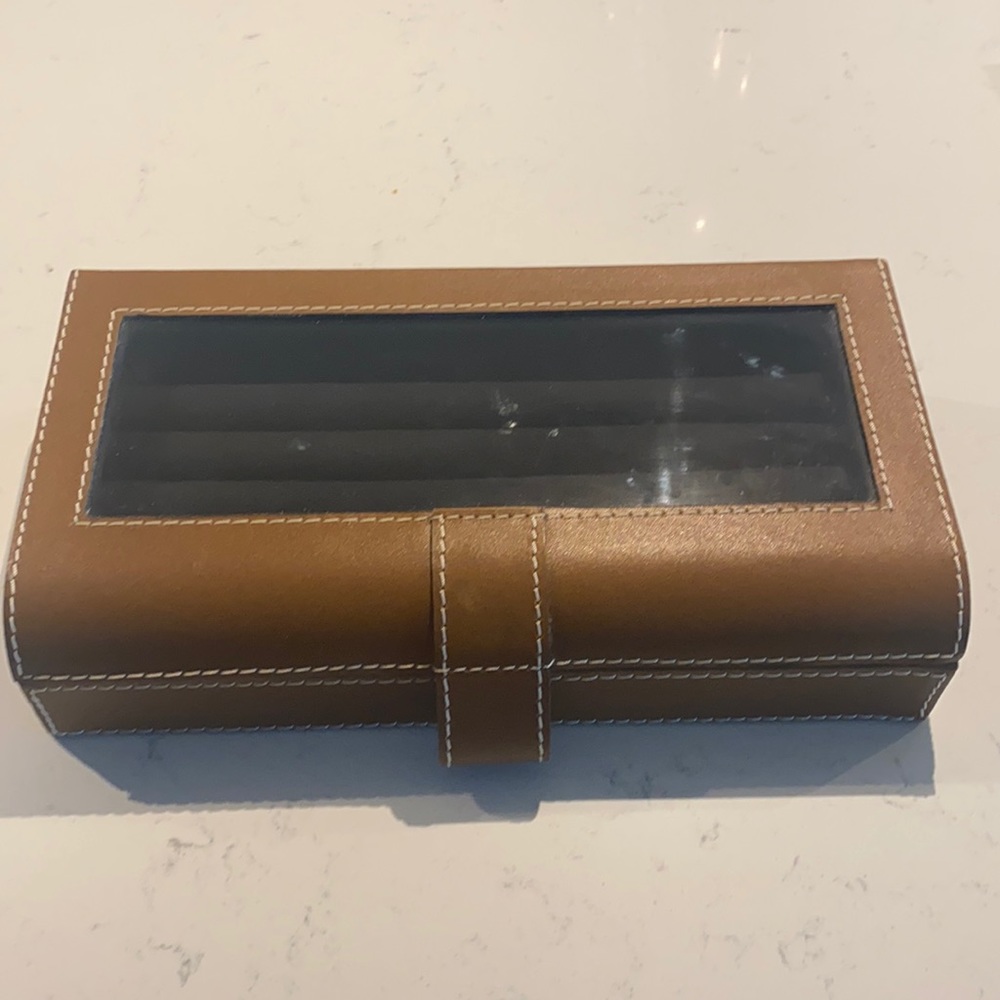 Brown leather jewelry box